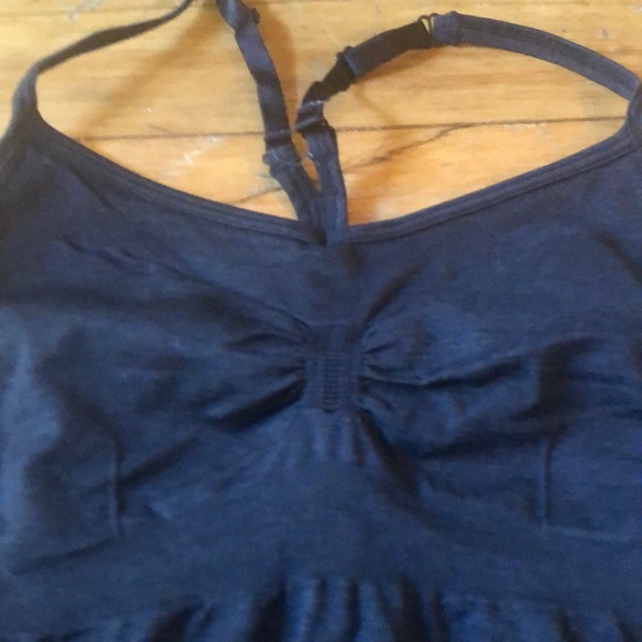 Tank tops $10 each size 6 - Picture 2 of 5